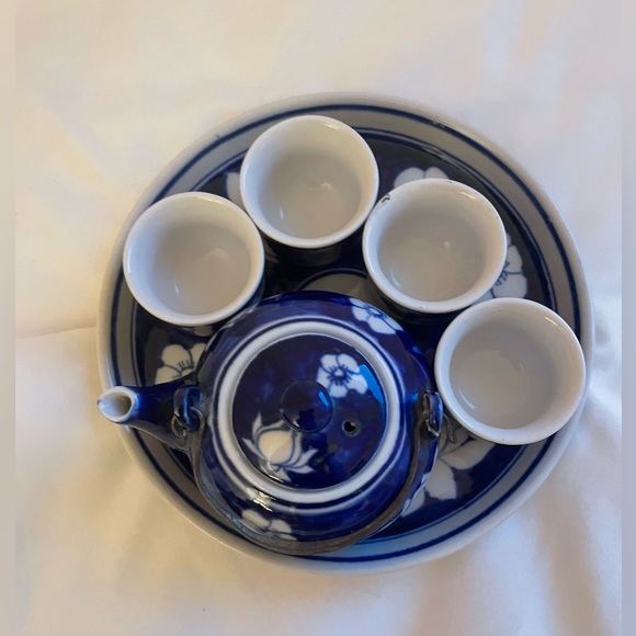 Miniature Tea Set - Picture 4 of 4